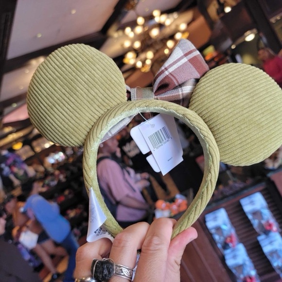 Pear Plaid Minnie Ear Headband - Picture 4 of 7